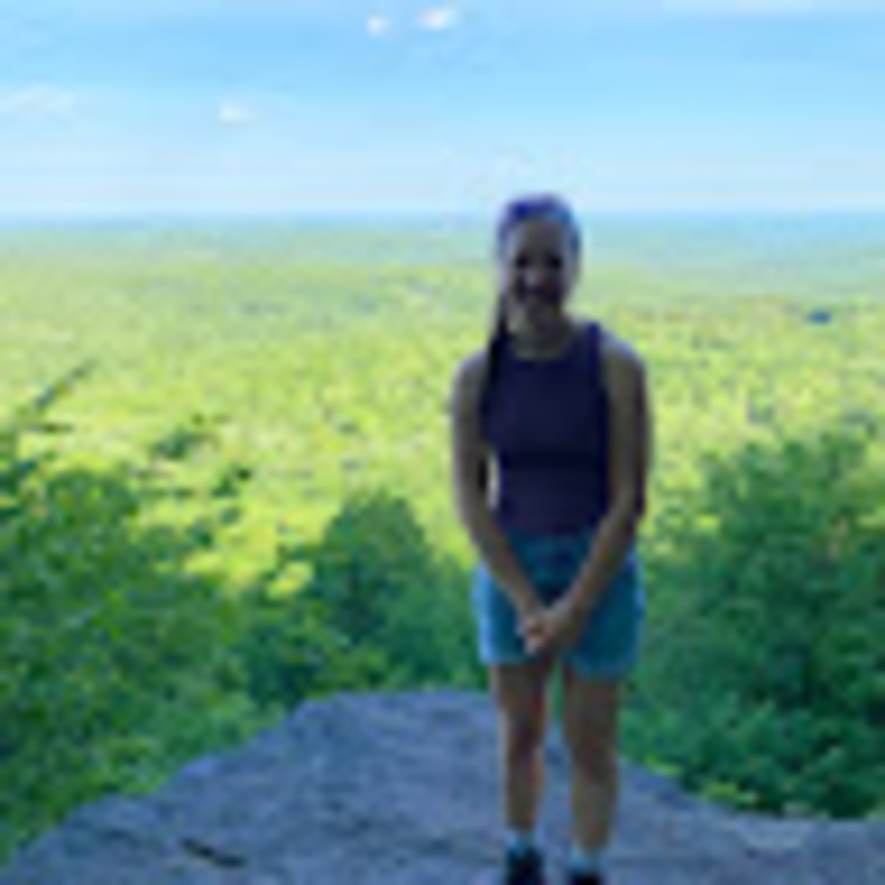 Meet your Posher, Hannah